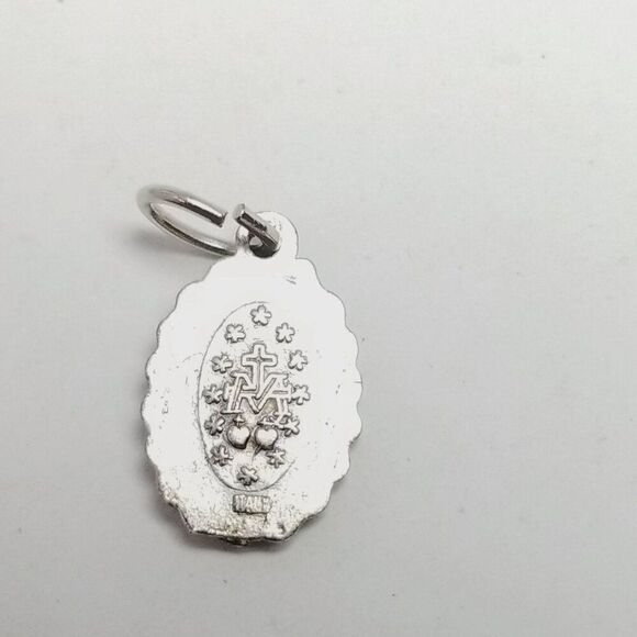 Vintage Religious Pendant Charm Medallion, Small Oval Silver Tone Saint, Estate - Picture 2 of 9